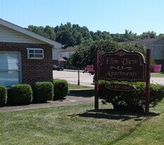 108 Cierra Dr in Hartford, WV - Building Photo