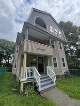 60 Lakewood St in Worcester, MA - Building Photo - Building Photo