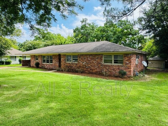 2649 Burkelaun Dr in Montgomery, AL - Building Photo - Building Photo
