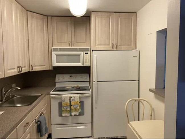 390 Brighton J, Unit 390J in Boca Raton, FL - Building Photo - Building Photo