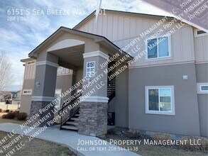 6151 S Sea Breeze Way in Boise, ID - Building Photo - Building Photo