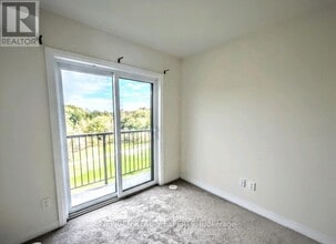 2635 William Jackson Dr in Pickering, ON - Building Photo - Building Photo