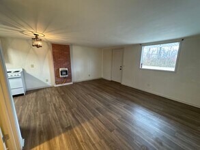 721 US-62 in Grand Rivers, KY - Building Photo - Building Photo