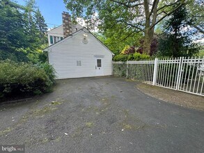 417 Wingate Rd in Huntingdon Valley, PA - Building Photo - Building Photo