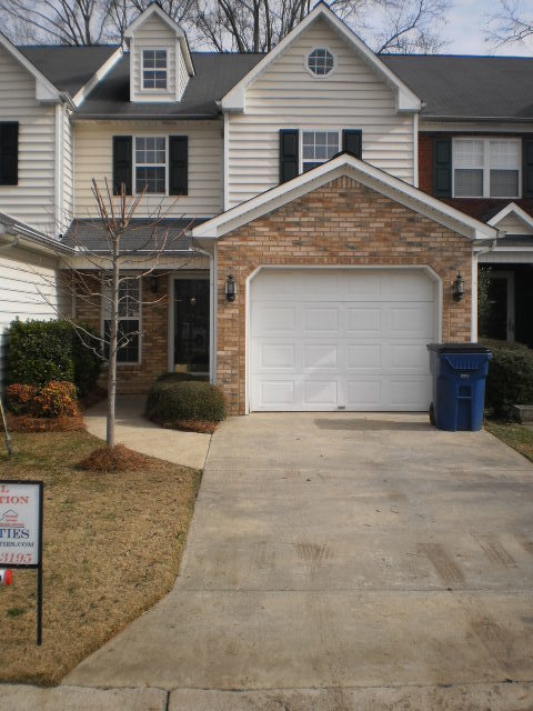 property at 418 Village Pl