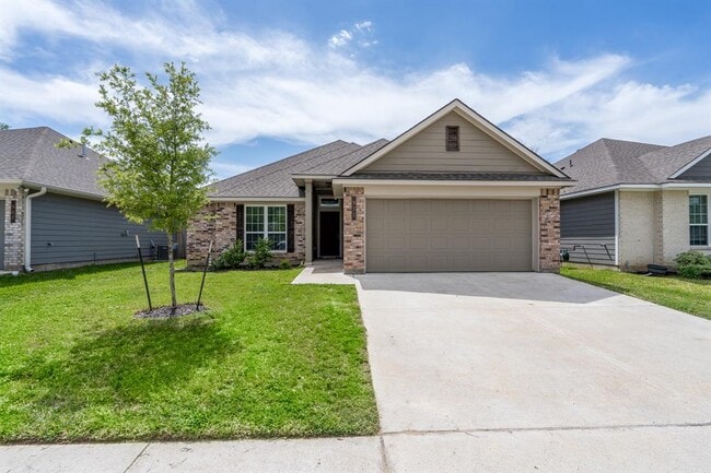 property at 911 Acorn Trail Pl