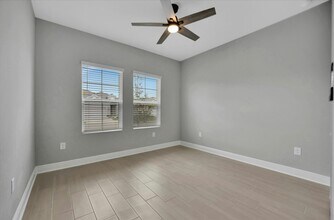 10182 Crystal Isles Cir in Sarasota, FL - Building Photo - Building Photo