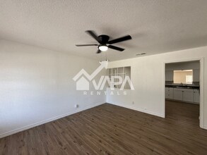 311 Bertetti Dr in San Antonio, TX - Building Photo - Building Photo