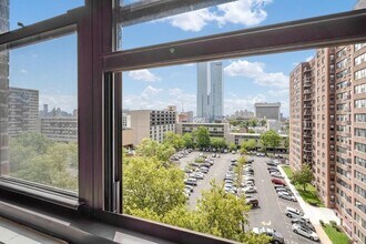 225 St Pauls Ave, Unit 9N in Jersey City, NJ - Building Photo - Building Photo
