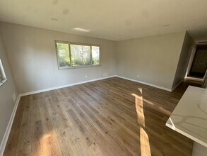 1154 W 37th St in Indianapolis, IN - Building Photo - Building Photo