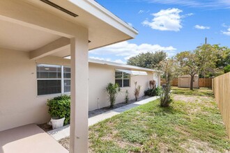 272 NE 13th St in Delray Beach, FL - Building Photo - Building Photo