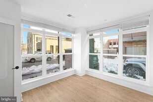 5502 Topaz Ln in Bethesda, MD - Building Photo