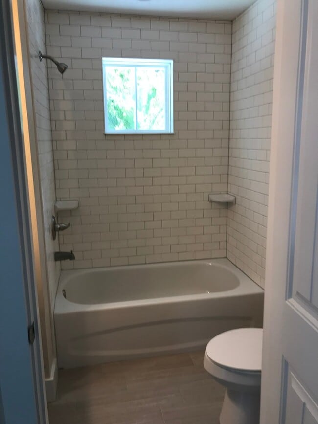 917 NW 6th Ave in Gainesville, FL - Building Photo - Building Photo