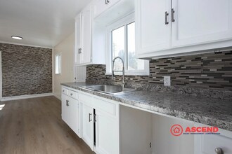 312 S Myrtle St in Bakersfield, CA - Building Photo - Building Photo