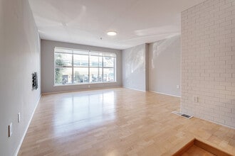 755 Florida St in San Francisco, CA - Building Photo - Building Photo