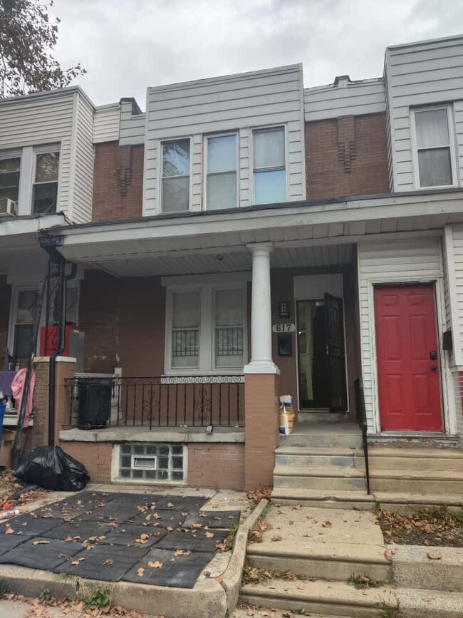 property at 617 E Hilton St