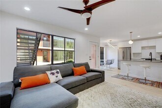 400 E 30th St in Austin, TX - Building Photo - Building Photo