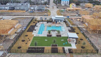 8408 Rising Stream Dr in Houston, TX - Foto de edificio - Building Photo