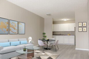 Ryan Place in Saskatoon, SK - Building Photo