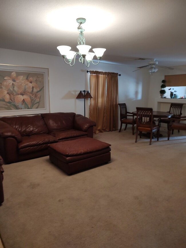 2223 Sierra Santiago in Bullhead City, AZ - Building Photo - Building Photo