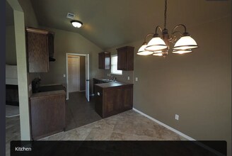 233 Tecumseh Meadows Dr in Norman, OK - Building Photo - Building Photo