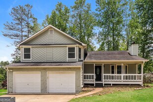 400 Lake Swan Ct in Hiram, GA - Building Photo