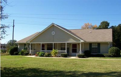 McCormick Manor Apartments in Mc Cormick, SC - Building Photo