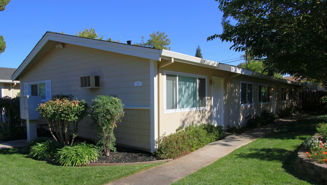 Mormon Street Commons in Folsom, CA - Building Photo - Building Photo