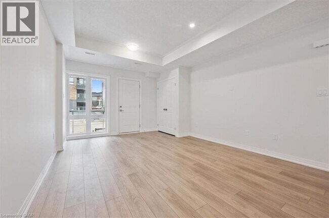 135 REVERIE Wy in Kitchener, ON - Building Photo - Building Photo