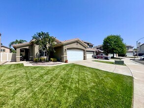 29164 Peridot Cir in Menifee, CA - Building Photo - Building Photo