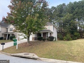 5549 Sable Way in Atlanta, GA - Building Photo - Building Photo