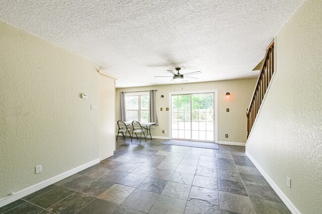 201 Meadowlawn St in Shoreacres, TX - Building Photo - Building Photo