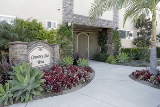 Country Club West Apartments in Lakewood, CA - Building Photo - Building Photo