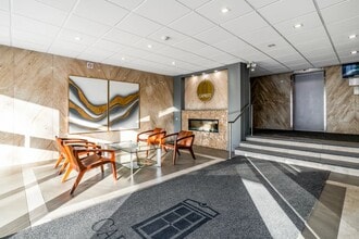 30 Tuxedo Ct in Toronto, ON - Building Photo - Building Photo