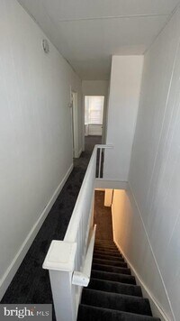 2094 Carver St photo'
