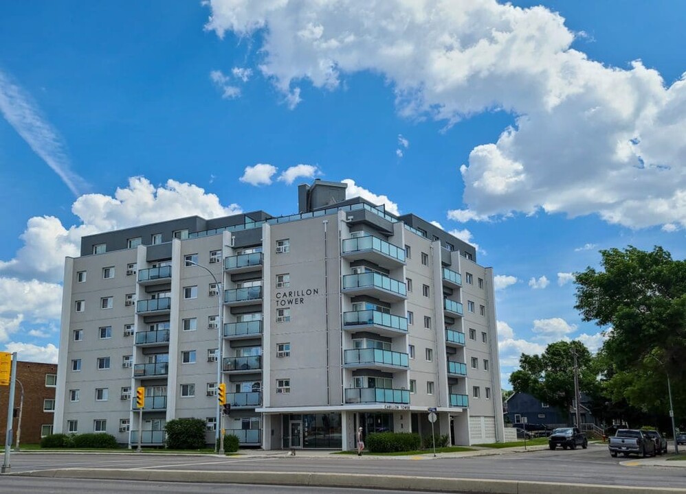 Carillon Tower in Winnipeg, MB - Building Photo