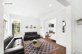 20 Lighthouse Ln in Sag Harbor, NY - Building Photo - Building Photo