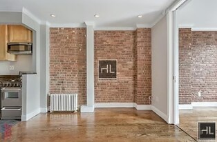 697 10th Ave in New York, NY - Building Photo