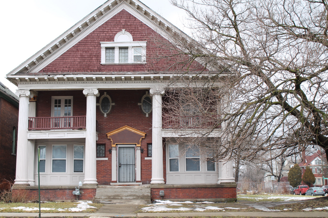 property at 612 Clairmount Ave