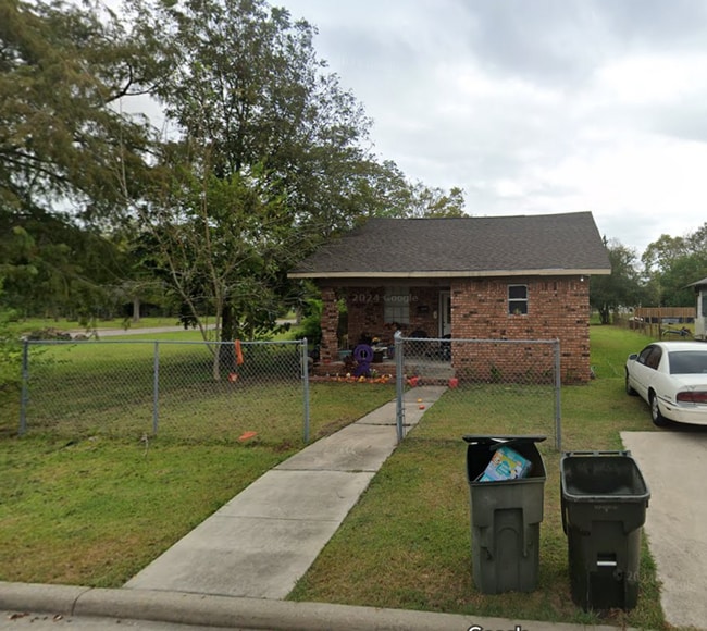 property at 834 18th St