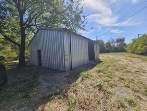 1107 Esma St in Greenville, TX - Building Photo - Building Photo