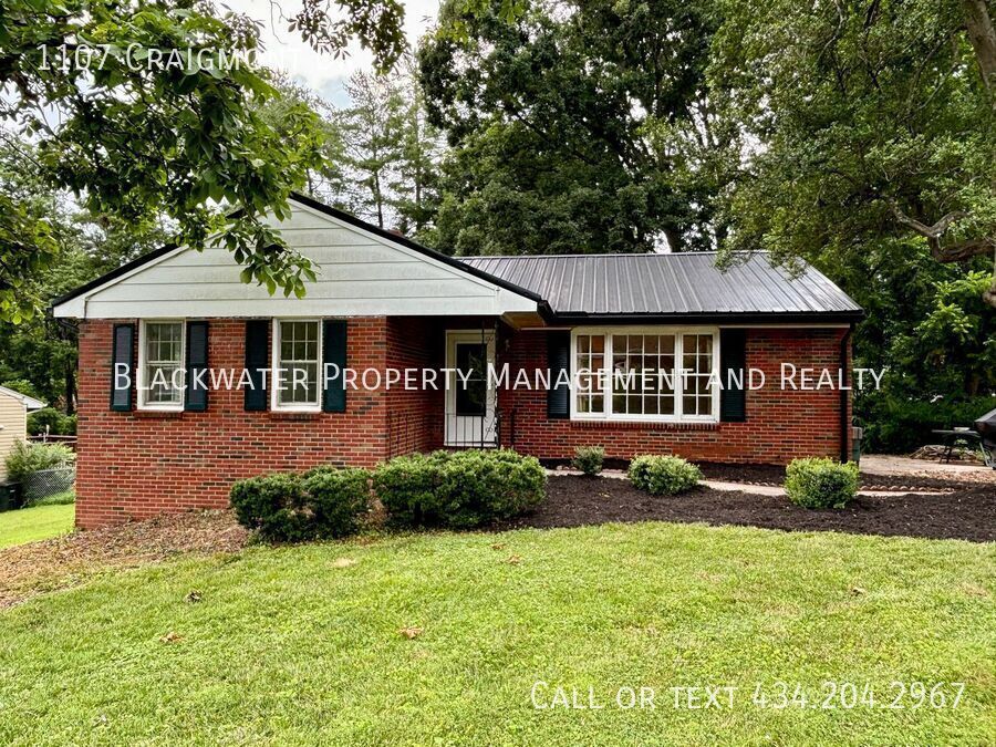 1107 Craigmont Dr in Lynchburg, VA - Building Photo