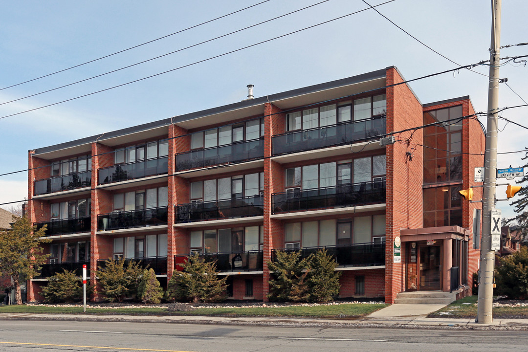 1741 Bayview Ave in Toronto, ON - Building Photo