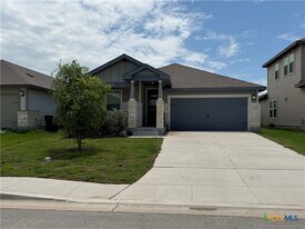 1250 Lennea Gdn in New Braunfels, TX - Building Photo