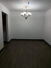 2050 Holiday Rd in Coralville, IA - Building Photo - Building Photo