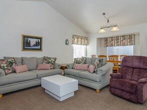 1519 W Turtle Dove Ln in West Jordan, UT - Foto de edificio - Building Photo