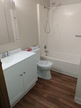 Amhurst Apartments in Toledo, OH - Building Photo - Building Photo