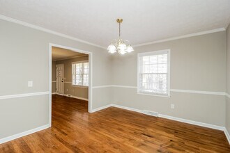 302 Ridgedale Dr SE in Silver Creek, GA - Building Photo - Building Photo