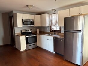 163 Long Pond Dr in Dracut, MA - Building Photo - Building Photo