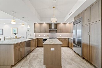 795 Collany Rd in Tierra Verde, FL - Building Photo - Building Photo